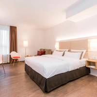 Deluxe Double Room with Garden View