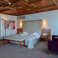 Junior Suite with Lake View