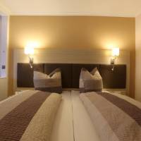 Double or Twin Room with Bathroom