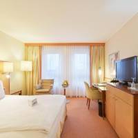 Room #7458847