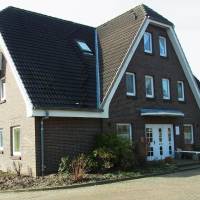 Two-Bedroom Apartment with Balcony Number 3