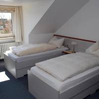 Basic Triple Room
