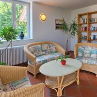 Family Room (2 Adults + 2 Children)