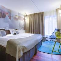 Room #2213822