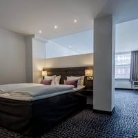 Superior King Room Four