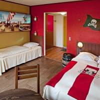 Pirate Room (2 adults + 3 Children)
