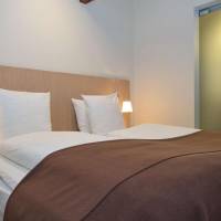 Business King Room with King Bed and Sofa Bed - Non-Smoking