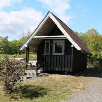 Cottage with Shared Bathroom (5 Adults)