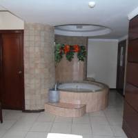 Queen Room with Spa Bath