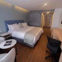 King room, Business Class, Non-Smoking