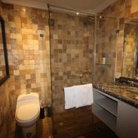 Deluxe Suite with Hot Tub