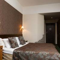 Room #2457558