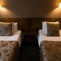 Room #2457562