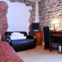 Room #2458742