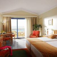 Junior Suite with Pool View