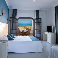 Triple Room with Sea View