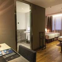 Room #9011246