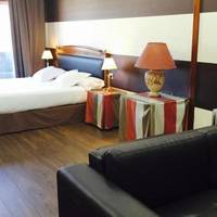 Room #9345537