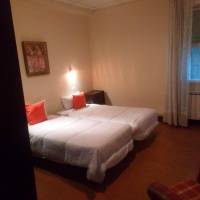 Budget Twin Room with Shared Bathroom