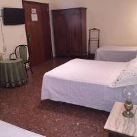 Quadruple Room with Private Bathroom