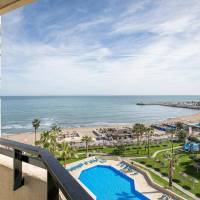 One-Bedroom Apartment with Marina View