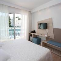 Room #1908712