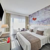Premium Room with Pool View
