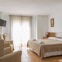 Studio (2 Adults)
