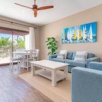 Premium Suite with Pool View