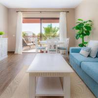 Premium Suite with Pool View