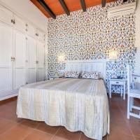 Single Room with Mountain View
