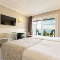 Standard Twin Room with Partial Sea View