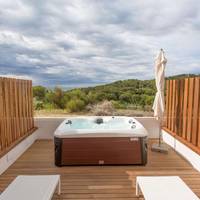 Deluxe Mediterrani Room with Terrace, Hot Tub and Sea View