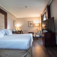Premium Club City View