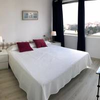 Superior One-Bedroom Apartment