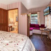 Jacaranda room