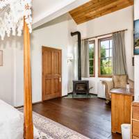 Country Suite with Spa Bath