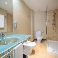 Room #9261033