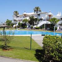 Two-Bedroom Apartment - Avenida Octavio Augusto