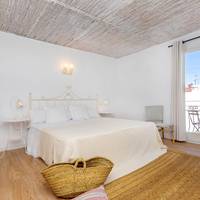 Double King Room with Balcony