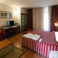 Room #9057728
