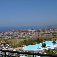 Two-Bedroom Suite with Mountain View (2 Adults + 2 Children)