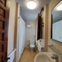 Standard Twin Room with Mountain View