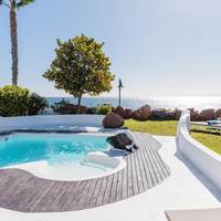 Four-Bedroom Villa Sea View with Private Pool