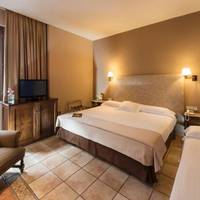 Room #1866725