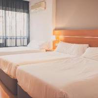 Room #9168346