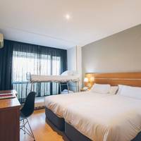 Room #9168348