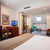 Queen Room with Spa Bath