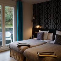 Standard Twin Room with Garden View