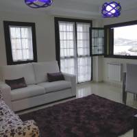 Three-Bedroom Apartment with Sea View (6 Adults)